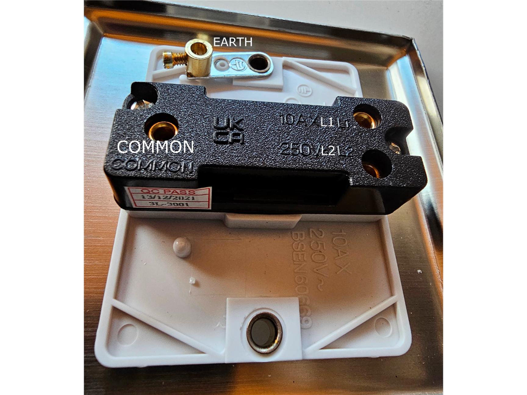 How to wire a 1-way light switch: A Guide from G+H Electrical Accessories