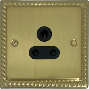 monarch satin brass 5a 3 pin socket (black insert) front fc20825