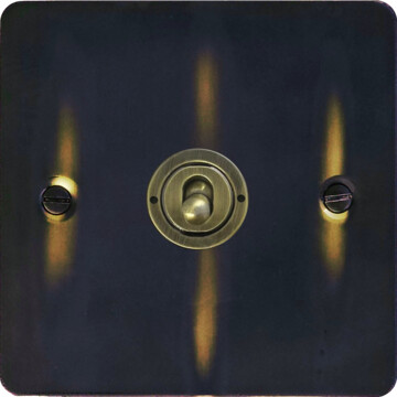 flat aged brass toggle switch (1 gang) front fc20825