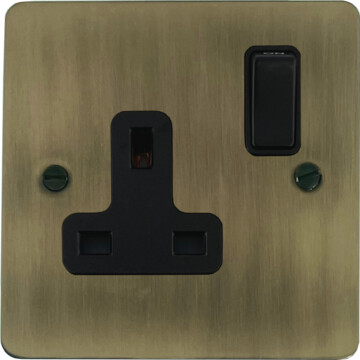 flat light antique brass socket (1 gang/black switch) front fc20825