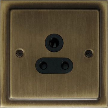 trimline antique brass socket (5 amp 3 pin) front fc101025