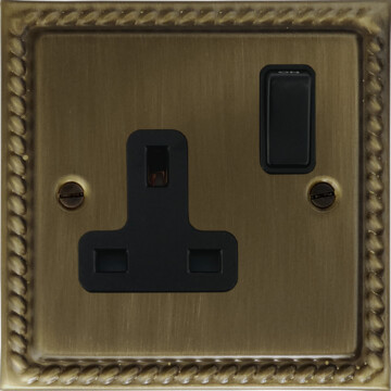monarch antique brass socket (1 gang/black switch) front fc101025