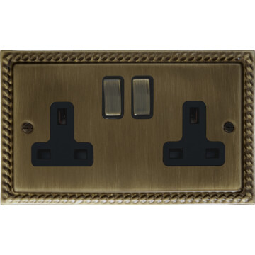 monarch antique brass socket (2 gang) front fc101025