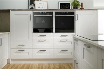 White Shaker Kitchens-Moda White Kitchens